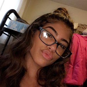 Meet your Posher, Krista